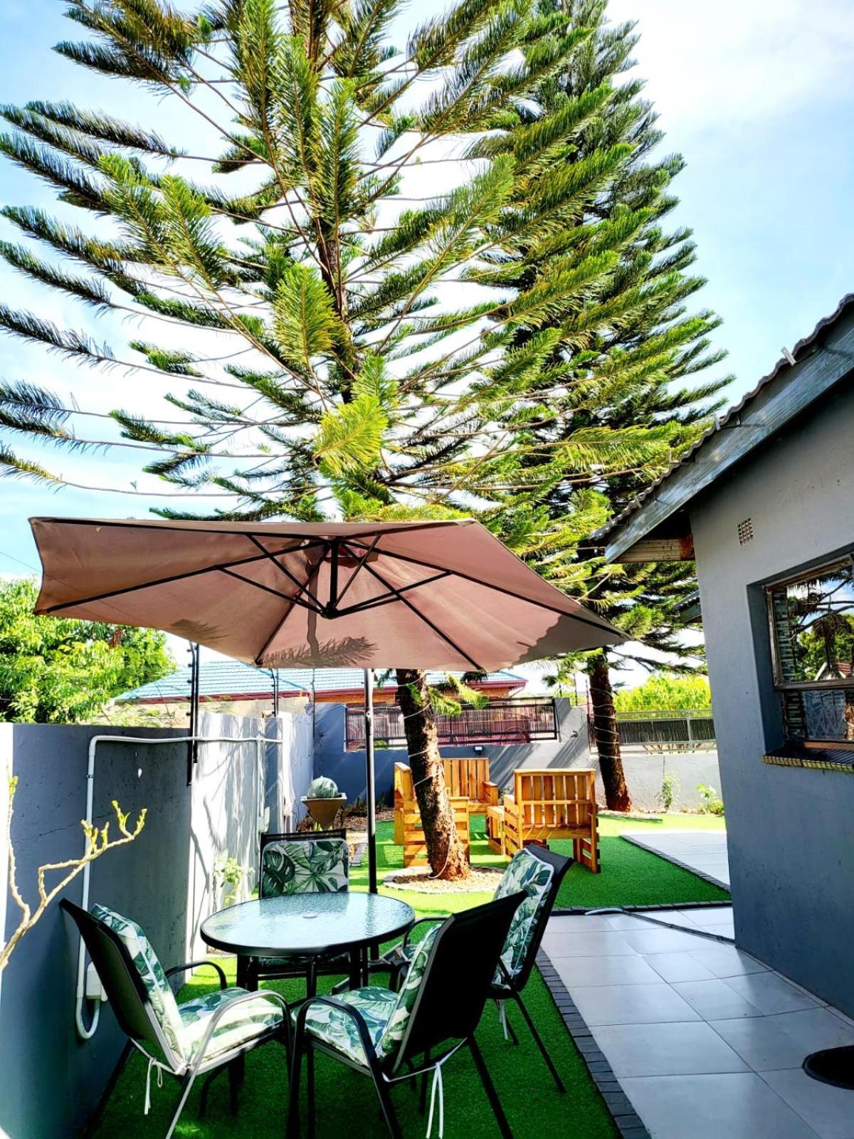 The Greenary Guest House And Restaurant Thohoyandou Exterior photo